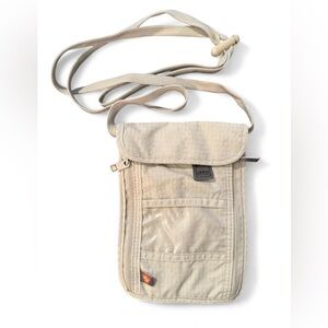 LEWIS N CLARK document travel crossbody. RFID protection